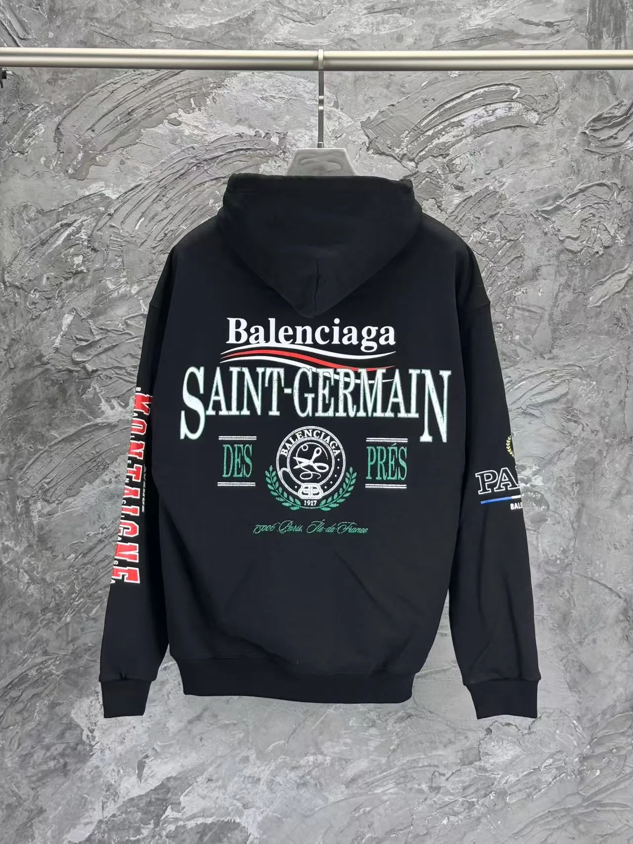 BALENCI*GA New Arrival Balenciaxx . . . 460g Same Style -Color：Black White -SIZE：Xs S M L 8957#